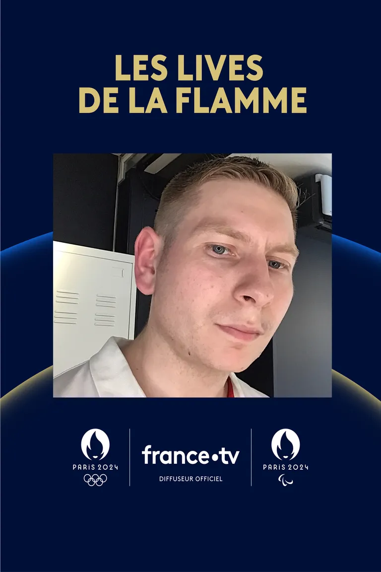 Portrait d'un visiteur pris lors des lives de la flamme de France TV pendant les JO 2024, avant modification par l'IA.