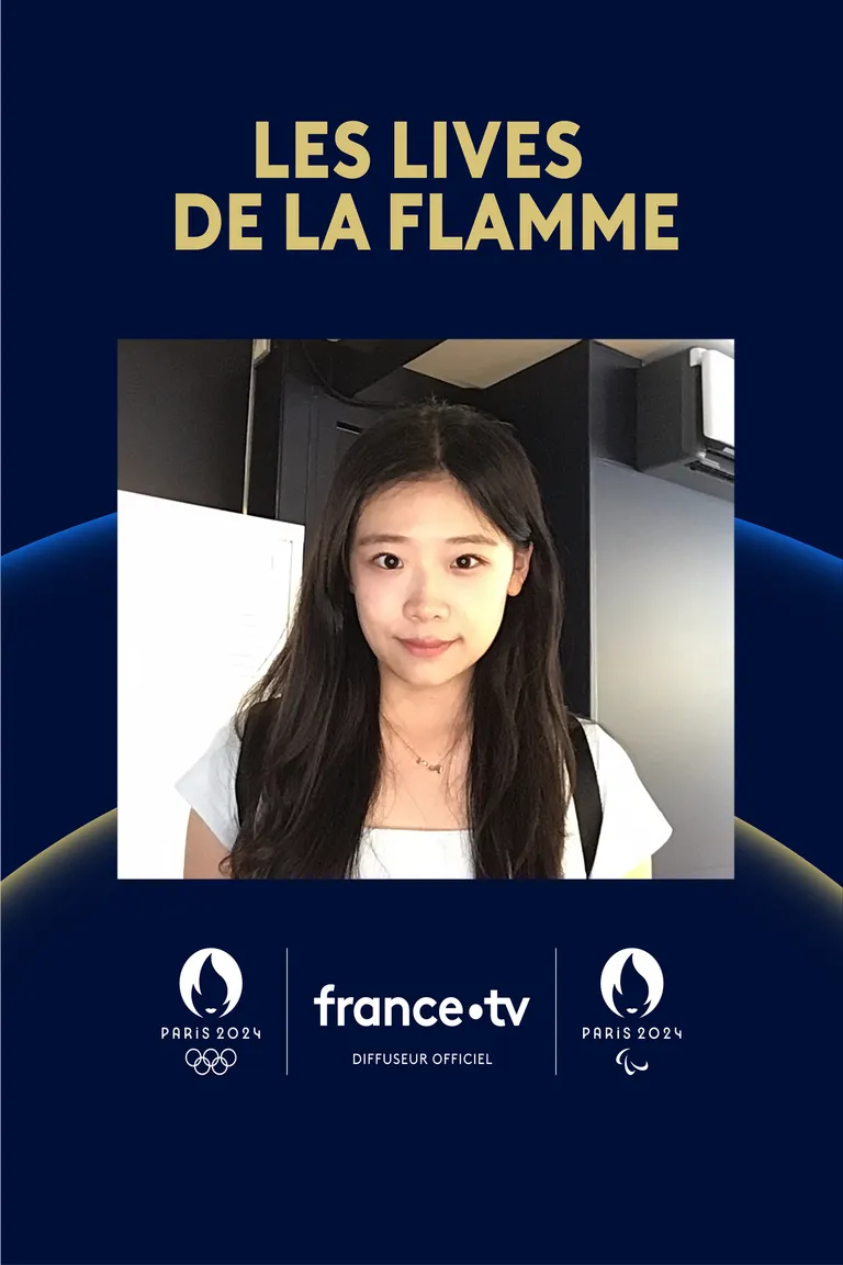 Portrait d'une participante prise lors des lives de la flamme de France TV pendant les JO 2024, avant modification par l'IA.